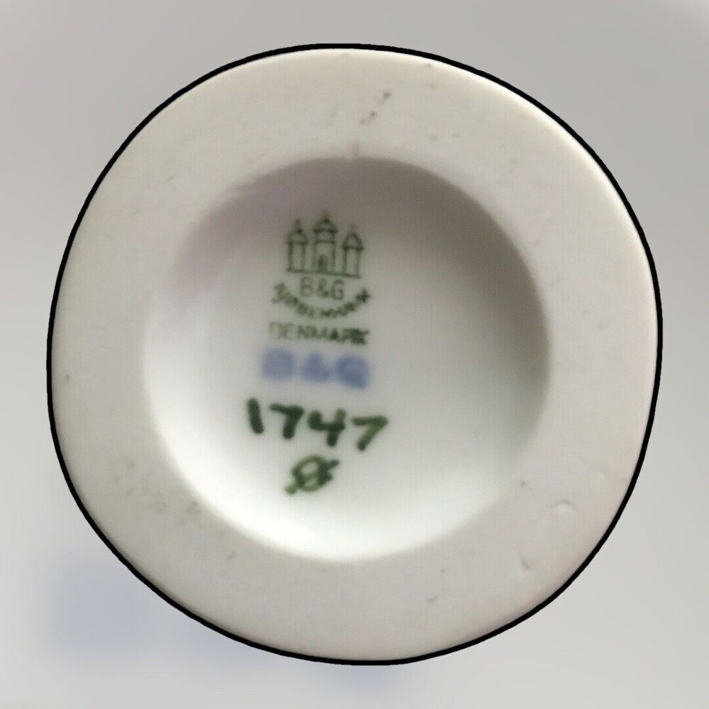 Bing & Grondahl B&G Boy Holding Puppy Figurine 6.75" #1747 Denmark Vintage - Picture 7 of 10